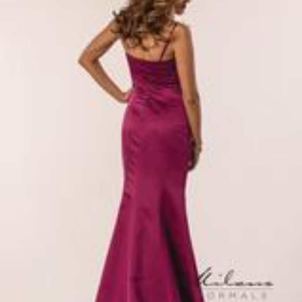 FORMAL DRESS - Picture 2 of 2